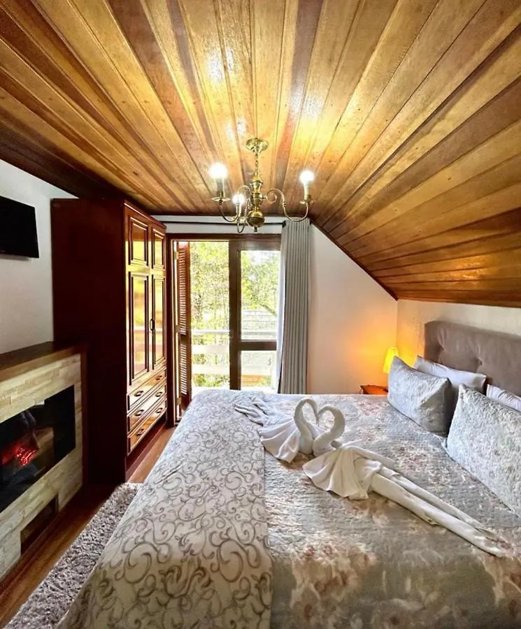 Casa Do Papai Bed and Breakfast Campos do Jordão